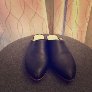 Nisolo - Mariella Mule